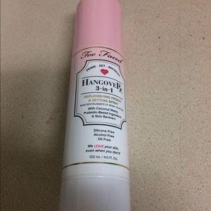 Too Faced Hangover 3 in 1 Setting Spray
